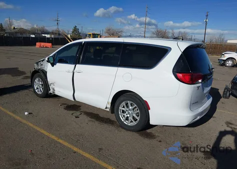 2022 Chrysler Voyager Lx из США, поврежденный, VIN 2C4RC1CG0NR203349